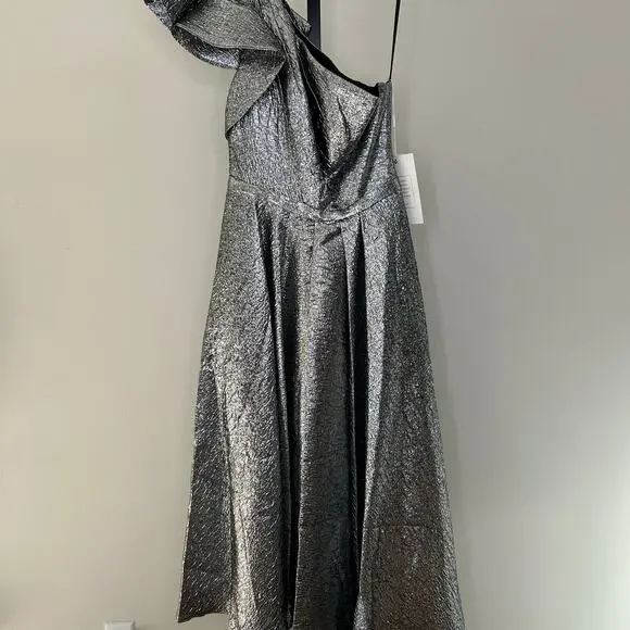 Mac Duggal Silver Gown-Size 4-one shoulder tea‎ holiday wedding brocade NWT